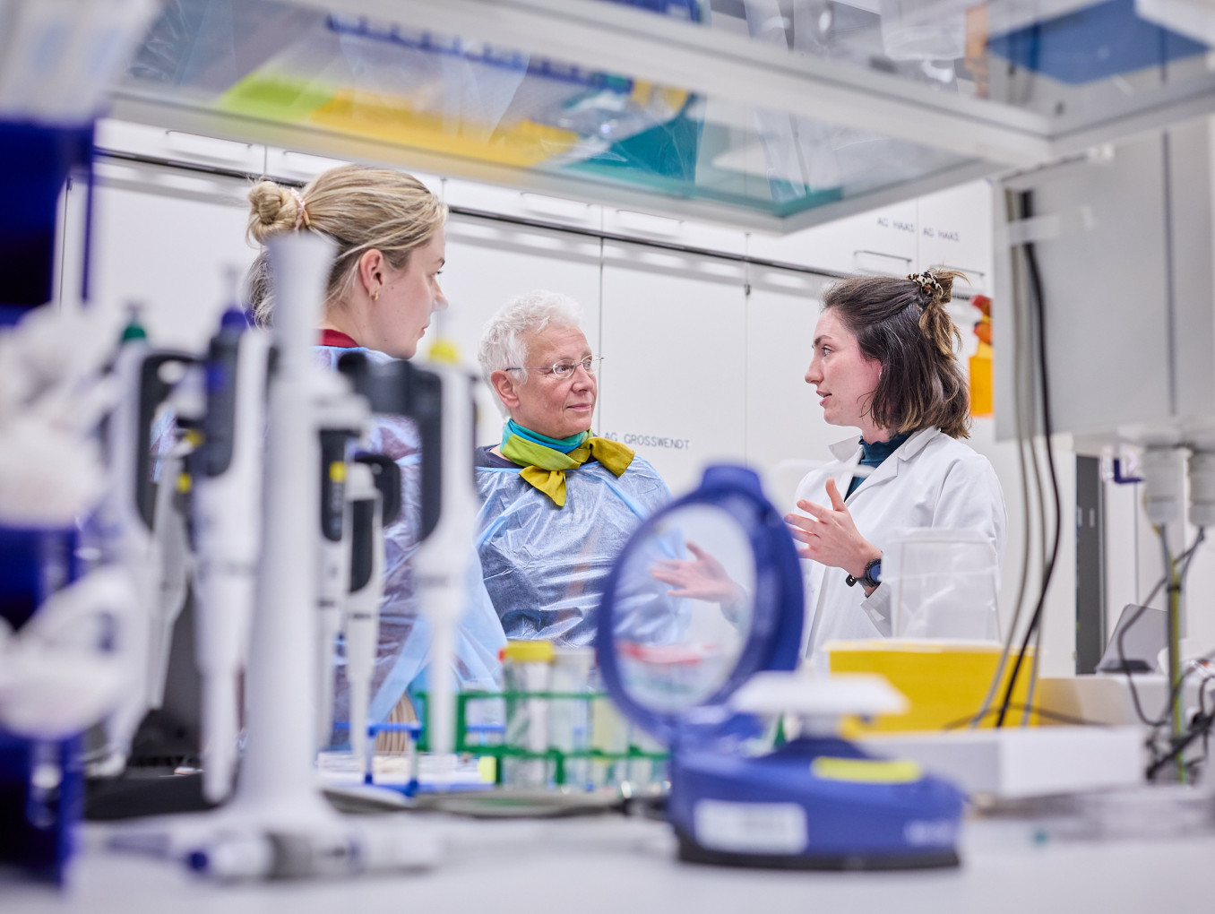 People talking in a lab