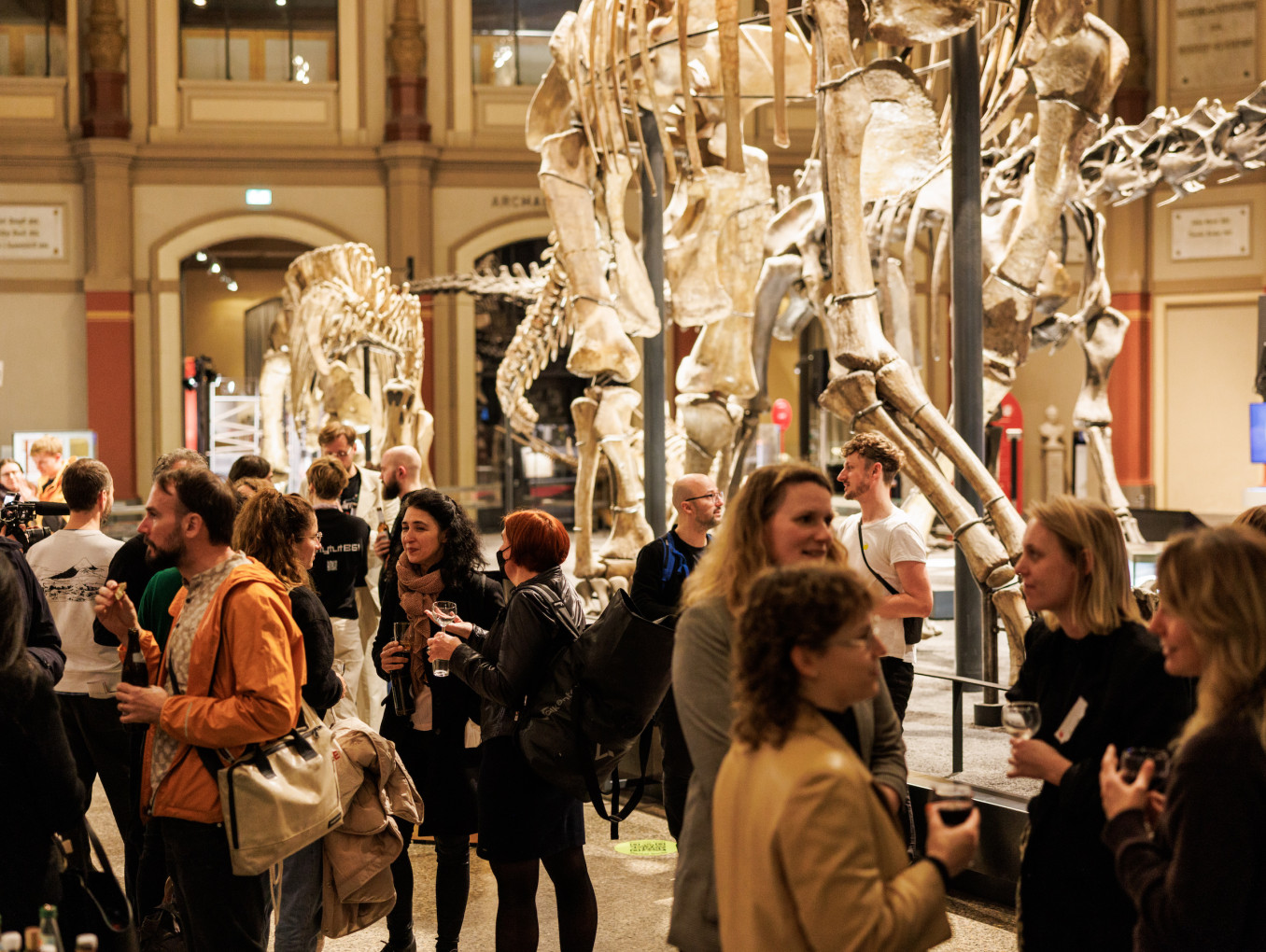 Network Session at the Berlin Science Week CAMPUS in the Dinosaur Hall