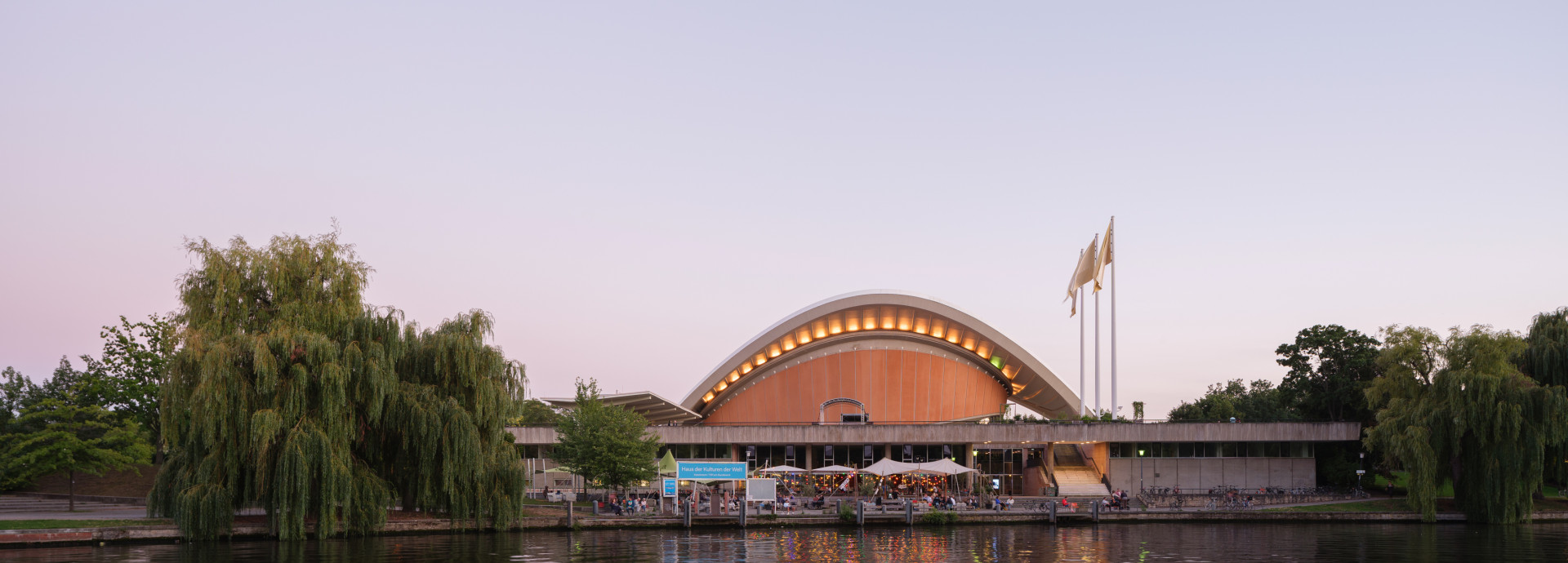 Haus der Kulturen der Welt from across the Spree