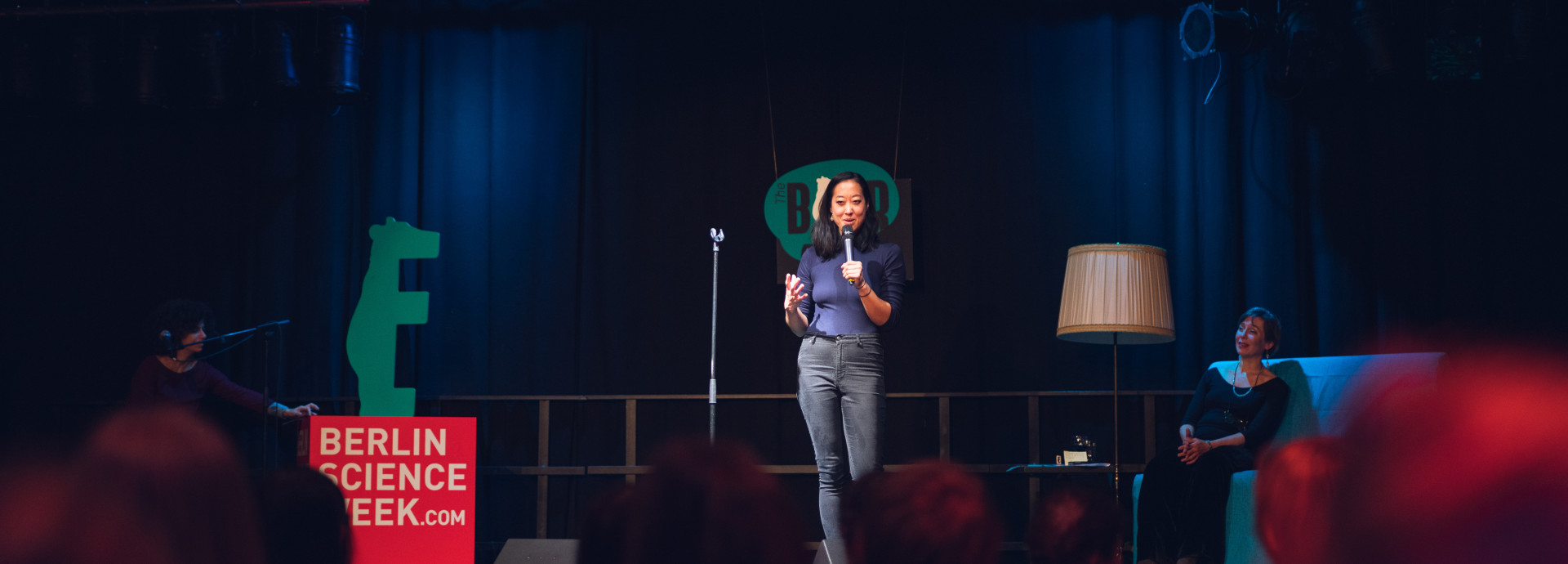 Dr. Doris Wu on stage at THE bEAR's Berlin Science Week event
