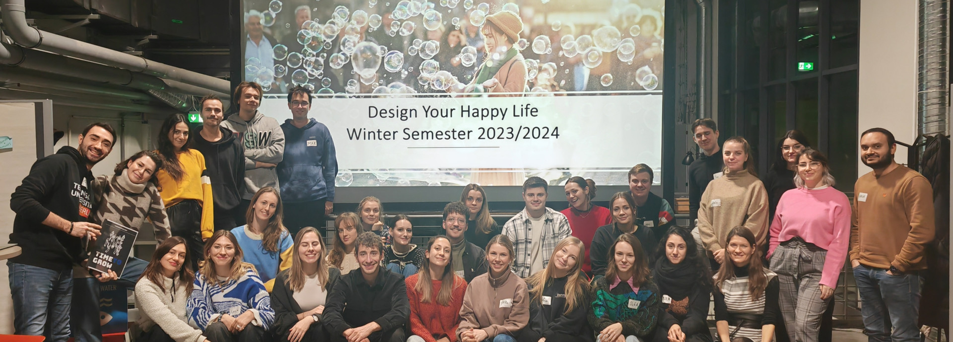 Photograph of the participants of the "Design Your Happy Life Course"