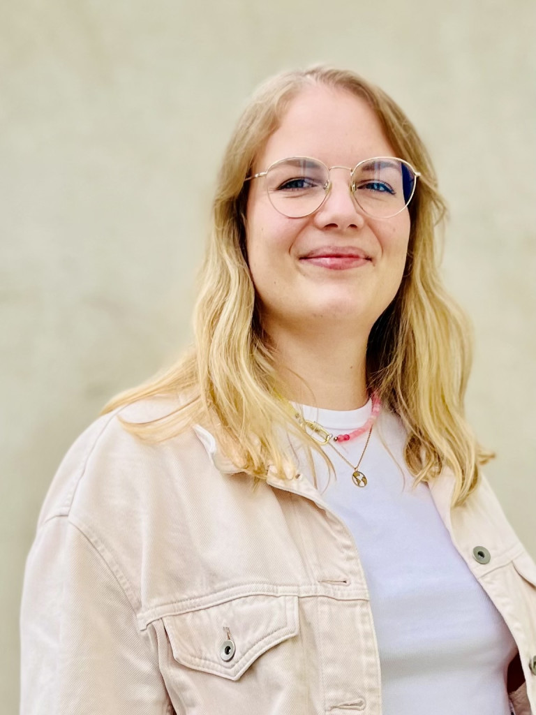 Portrait of Laura Weingarten