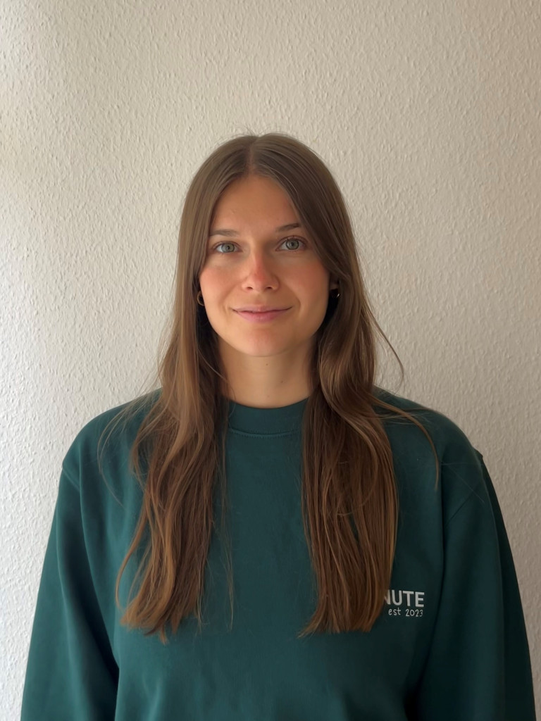 Karoline Estermann Profile Picture