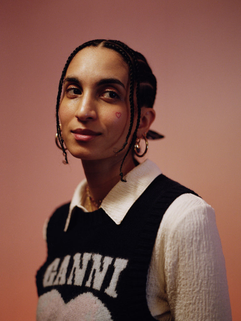 Sarah Farina Profile Picture