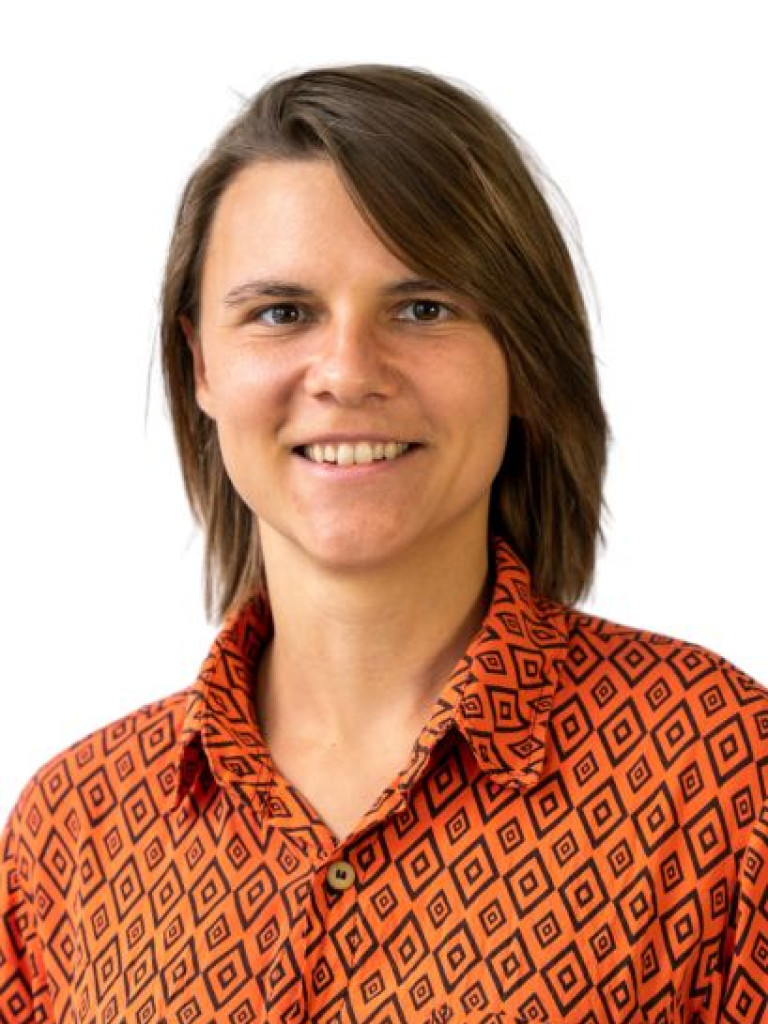 Photo of dr. Rachel Mazac