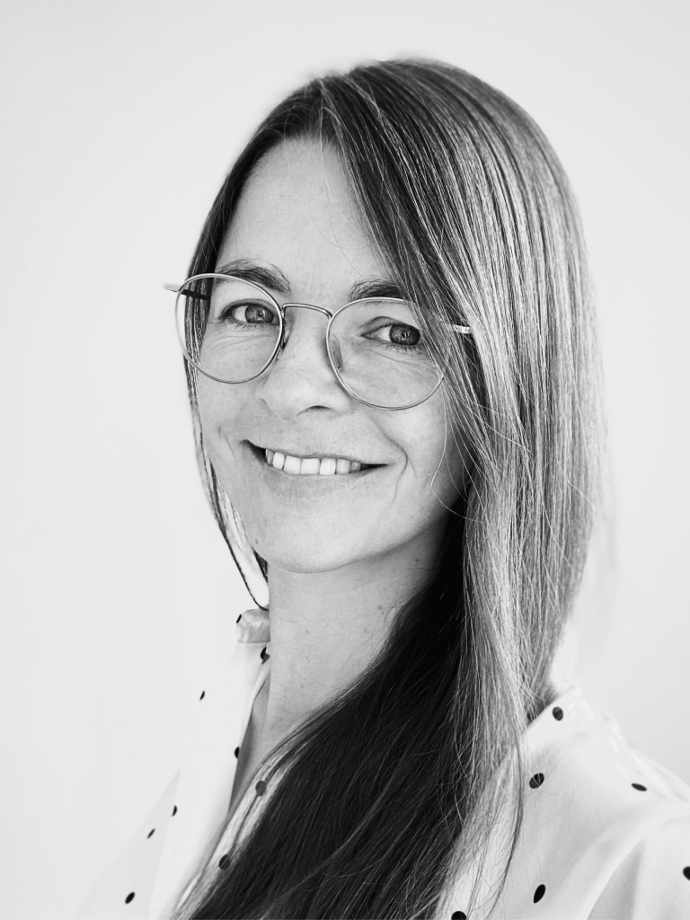 Dr. Nina Hanning