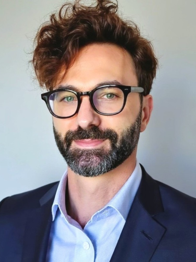 H. Tavares