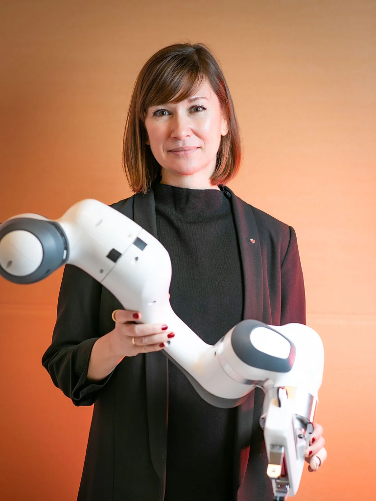 Portrait of Linda Onnasch