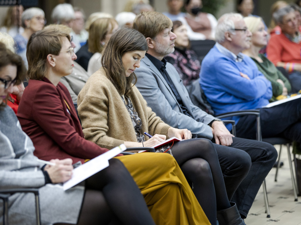Audience writing 