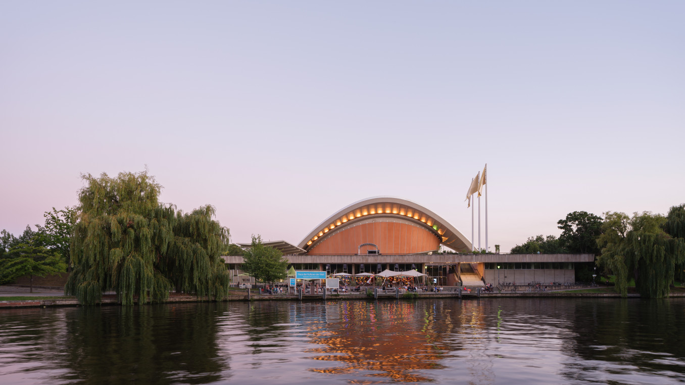 Haus der Kulturen der Welt from across the Spree