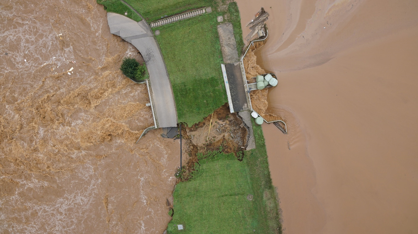 The floods damaged the Horchheim flood retention basin, including its support facilities.