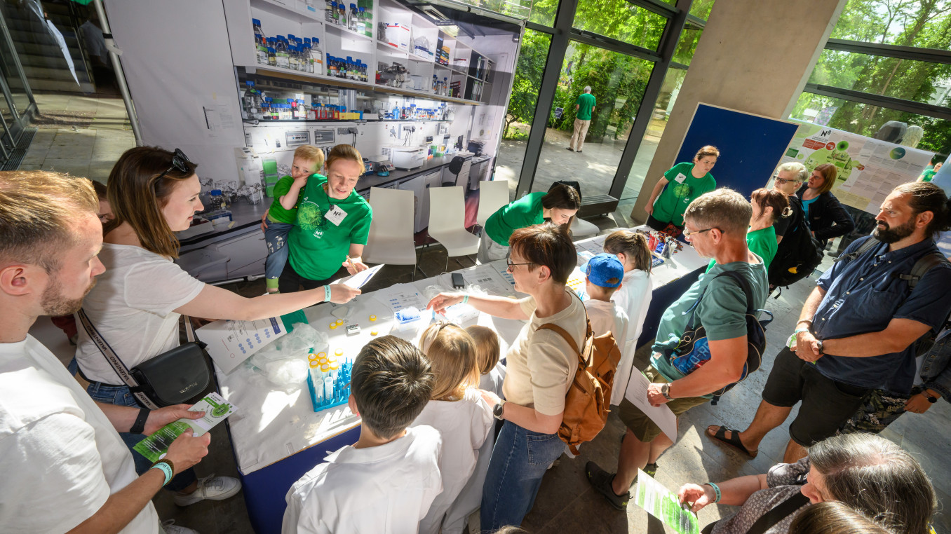 Gruppe im Labor